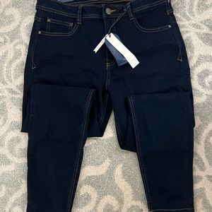 Dark blue skinny jeans NWT size 12